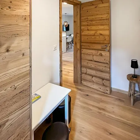 Apartment Chesa Palüdin 1