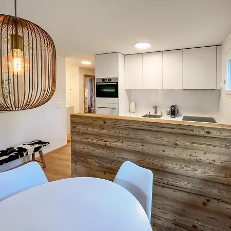Chesa Paludin 1 Apartment *