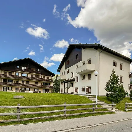 Chesa Paludin 1 Apartment