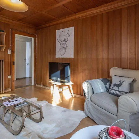 Apartment Chesa Paludin 1 *